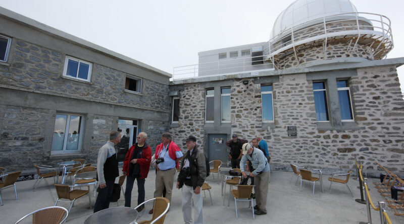 GPS: 42°56'11.2056" N 0°8'31.8156" E Altitude: 2862,1 m -  -  -   -  -   -  -