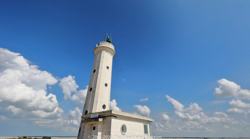 GPS: 50°12'55.0548" N 1°33'59.9292" E Altitude: 7,0 m -  -  -   -  -   -  -