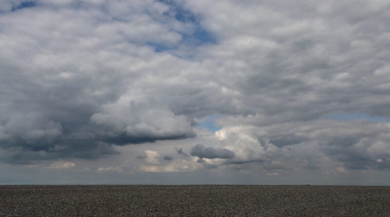 GPS: 50°12'59.454" N 1°33'56.574" E Altitude: -3,2 m -  -  -   -  -   -  -