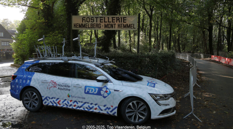 GPS: 50°46'44.9112" N 2°48'45.0288" E Altitude: 130,2 m - België -  -  Heuvelland -  -   -  -