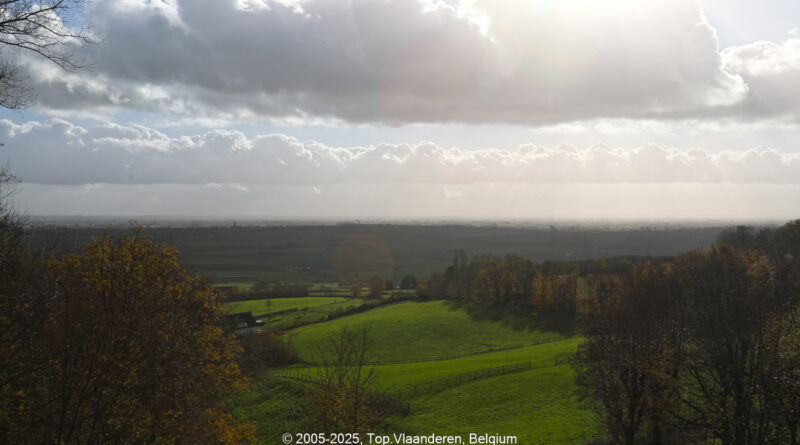 GPS: 50°46'41.4732" N 2°48'45.738" E Altitude: 133,5 m - België -  -  Heuvelland -  -   -  -