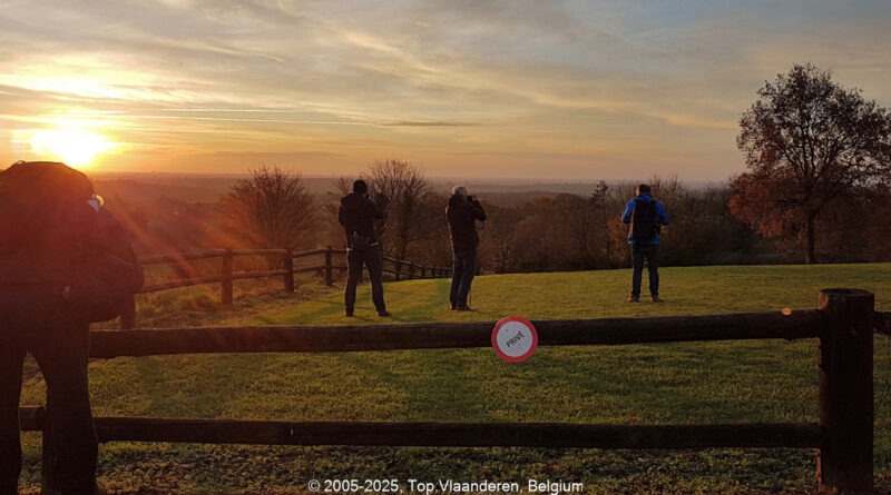 GPS: 50°47'8.0016" N 2°45'42.9984" E Altitude: 186,0 m -  -  -   -  -   -  -