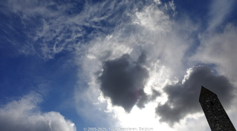 GPS: 50°45'35.874" N 2°53'43.116" E Altitude: 11,0 m -  -  -   -  -   -  -