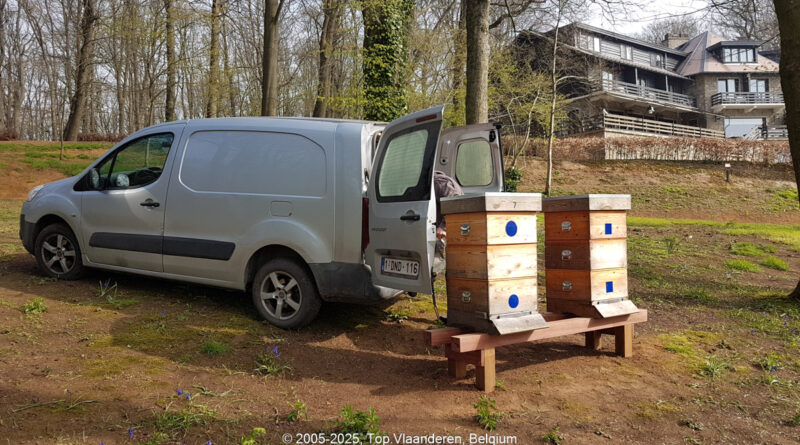 GPS: 50°46'40.0008" N 2°48'42.9984" E Altitude: 194,0 m - België -  -  Heuvelland -  -   -  -