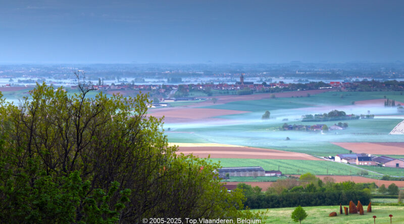 GPS: 50°46'40.9332" N 2°48'45.1512" E Altitude: 174,8 m - België -  -  Heuvelland -  -   -  -
