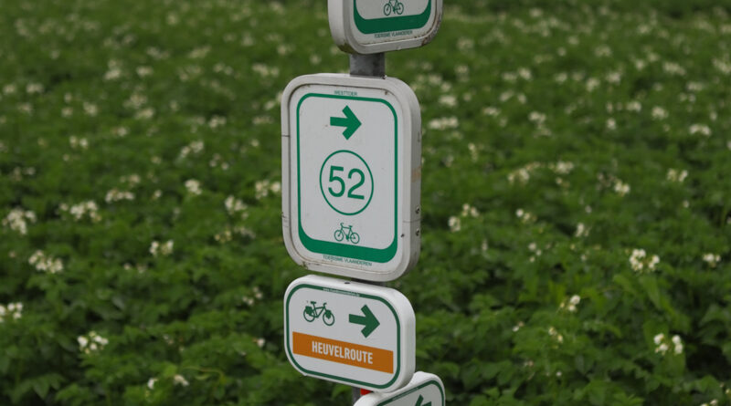 GPS: 50°46'54.2928" N 2°55'51.366" E Altitude: -17,7 m -  -  -   -  -   -  -