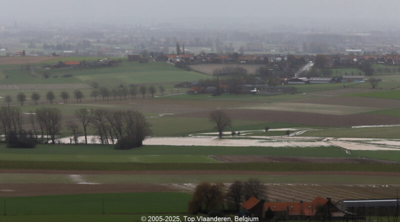 GPS: 50°46'42.9348" N 2°48'43.4808" E Altitude: 110,5 m - België -  -  Heuvelland -  -   -  -