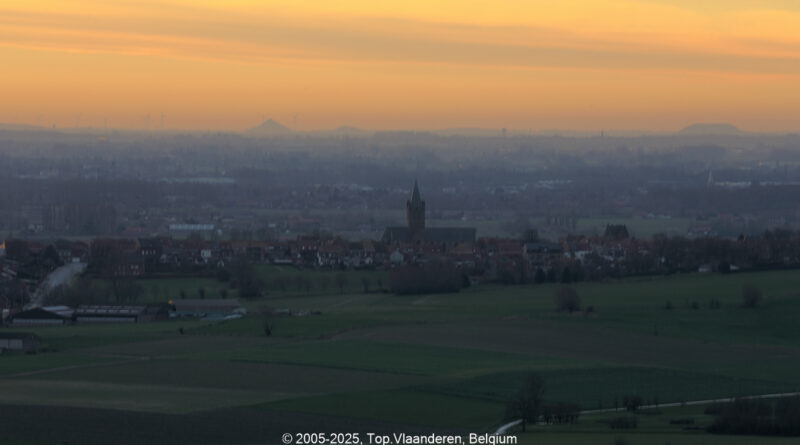 GPS: 50°46'43.3632" N 2°48'48.0852" E Altitude: 229,1 m - België -  -  Heuvelland -  -   -  -
