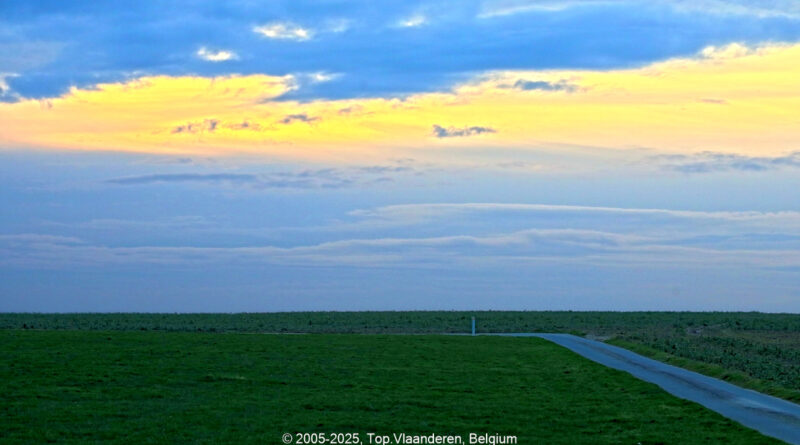 GPS: 50°46'2.8092" N 2°52'20.5428" E Altitude: 27,9 m -  -  -   -  -   -  -