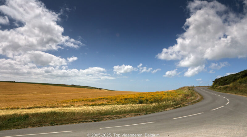 GPS: 50°52'4.53" N 1°35'15.6732" E Altitude: 38,3 m -  -  -   -  -   -  -