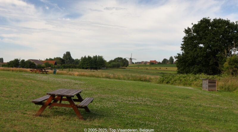 GPS: 50°46'21.972" N 3°19'57.576" E Altitude: 28,1 m -  -  -   -  -   -  -