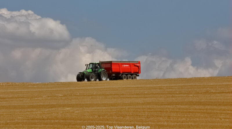 GPS: 50°47'22.74" N 2°8'46.464" E Altitude: 41,7 m -  -  -   -  -   -  -