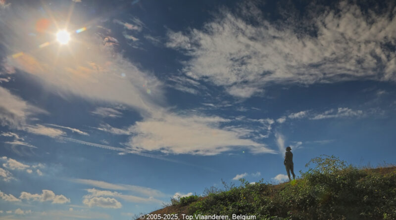 GPS: 50°59'8.664" N 2°7'23.0052" E Altitude: 26,9 m -  -  -   -  -   -  -