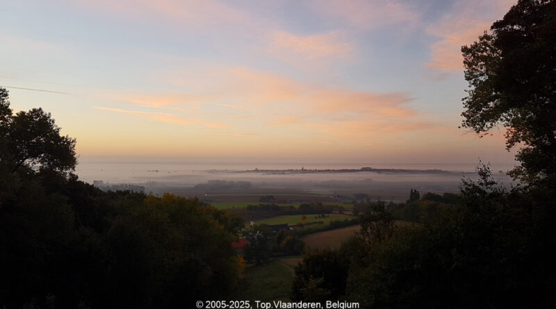 GPS: 50°46'41.0016" N 2°48'42.9984" E Altitude: 106,0 m - België -  -  Heuvelland -  -   -  -