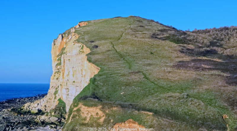 GPS: 49°39'56.718" N 0°9'38.7432" E Altitude: 14,7 m -  -  -   -  -   -  -