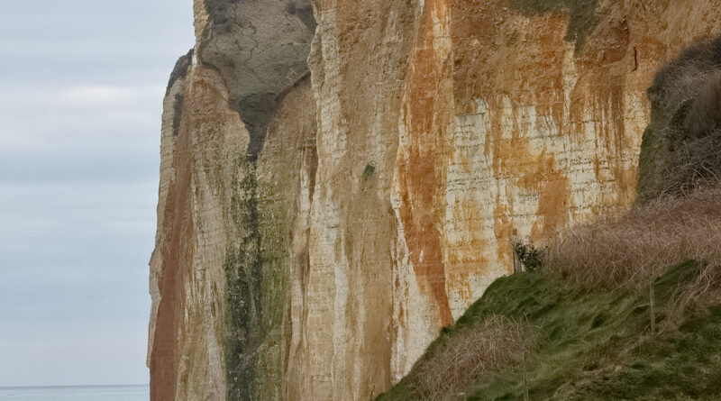 GPS: 49°48'28.3248" N 0°29'12.1452" E Altitude: 11,9 m -  -  -   -  -   -  -