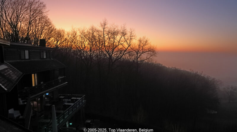 GPS: 50°46'41.3688" N 2°48'45.0252" E Altitude: 195,0 m - België -  -  Heuvelland -  -   -  -