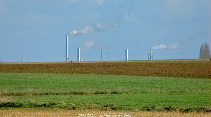GPS: 50°45'16.416" N 2°53'36.2832" E Altitude: 8,7 m -  -  -   -  -   -  -