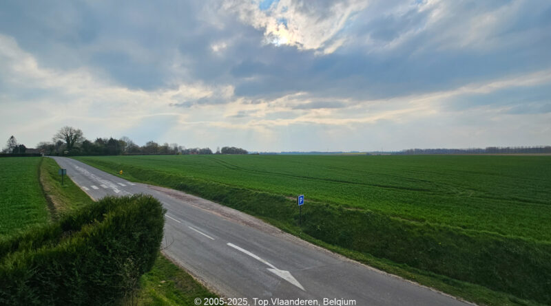 GPS: 50°27'14.6844" N 2°9'4.104" E Altitude: 172,0 m -  -  -   -  -   -  -