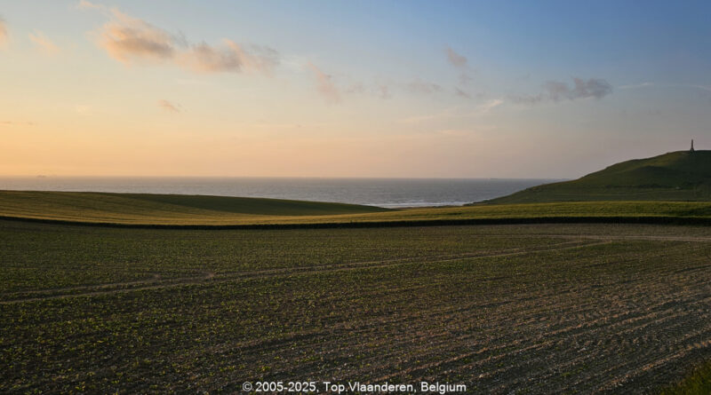 GPS: 50°54'45.9036" N 1°42'6.3792" E Altitude: 120,0 m -  -  -   -  -   -  -