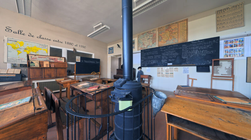 GPS: 50°43'22.0692" N 1°36'34.29" E Altitude: 61,6 m -  -  -   -  -   -  -
