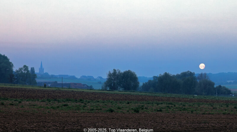 GPS: 50°47'59.2548" N 2°53'24.2052" E Altitude: 82,2 m -  -  -   -  -   -  -