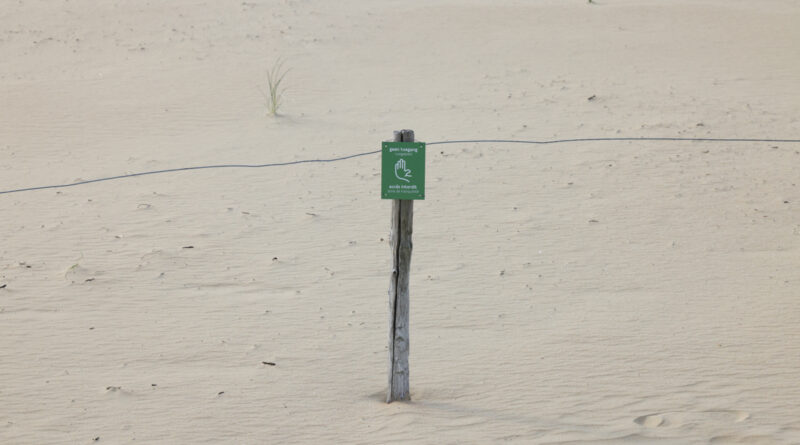 GPS: 51°5'12.3648" N 2°33'57.7152" E Altitude: 53,4 m -  -  -   -  -   -  -