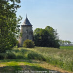 GPS: 51°2'12.5052" N 2°37'16.9752" E Altitude: 49,0 m -  -  -   -  -   -  -
