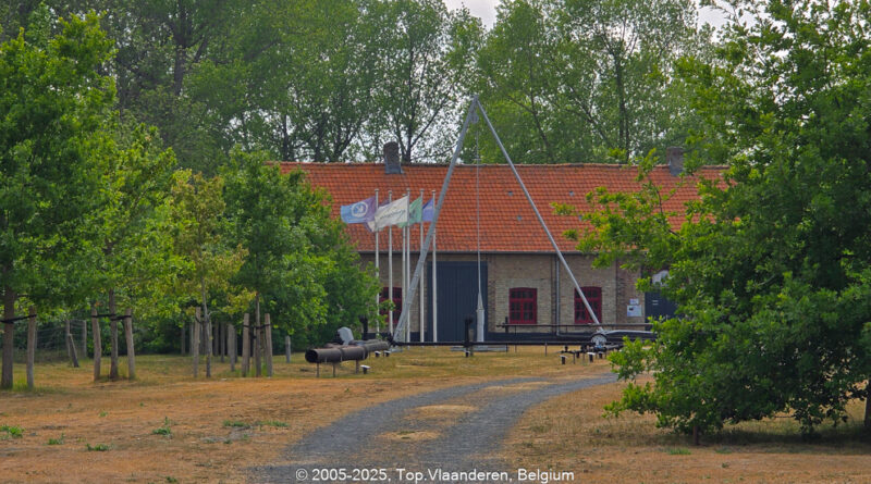 GPS: 51°4'4.4904" N 2°35'14.5824" E Altitude: 41,0 m -  -  -   -  -   -  -