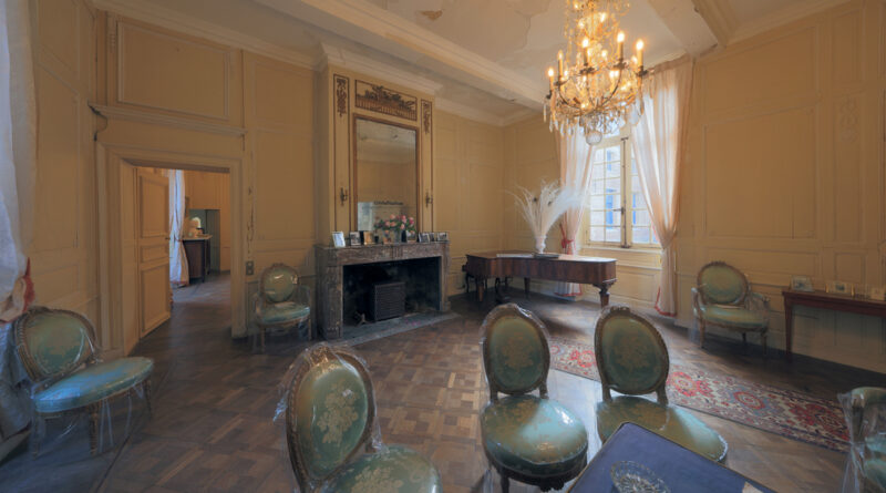 GPS: 50°53'5.8452" N 2°25'47.7048" E Altitude: 60,4 m -  -  -   -  -   -  -