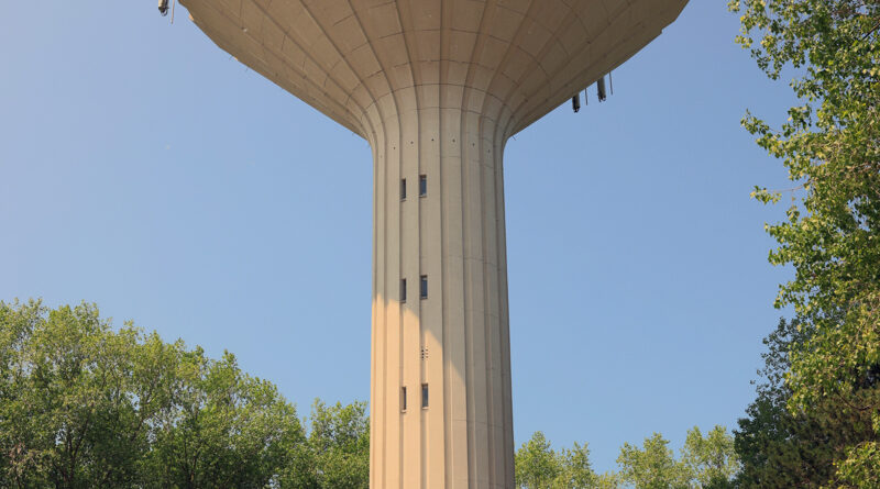 GPS: 51°7'45.3108" N 2°43'2.766" E Altitude: 50,2 m -  -  -   -  -   -  -