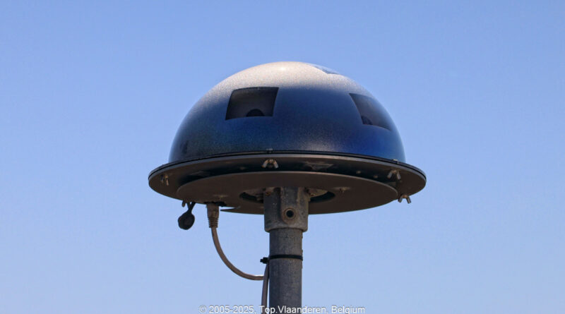 GPS: 51°7'24.9888" N 2°38'54.168" E Altitude: 55,2 m -  -  -   -  -   -  -