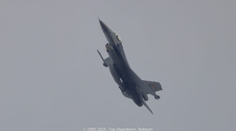 GPS: 51°5'32.172" N 2°38'8.034" E Altitude: 48,8 m -  -  -   -  -   -  -